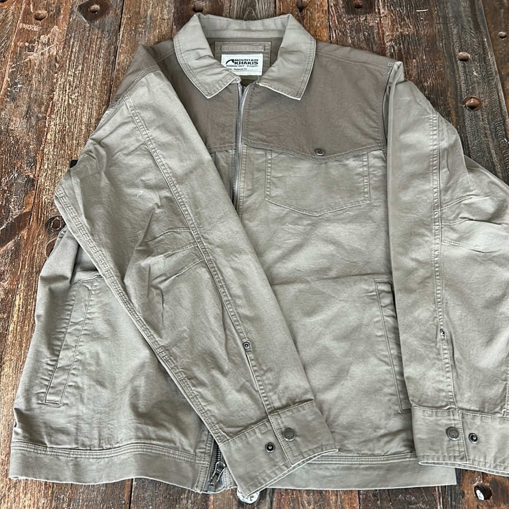 Mountain Khakis Relaxed Fit Jacket - NWOT (L)